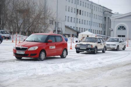 Фотография Учебно-эксплуатационный центр автомобильного транспорта Уральского федерального университета 2